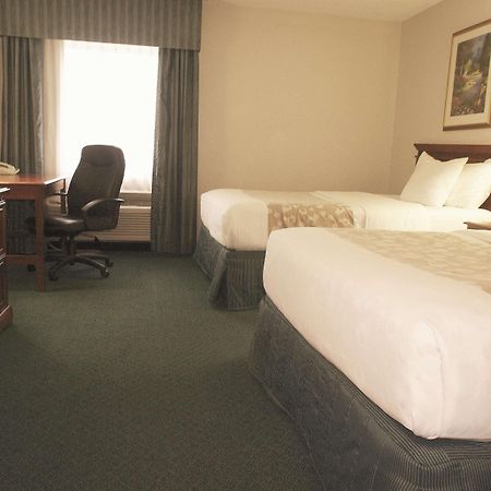 La Quinta Inn By Wyndham Detroit Canton Eksteriør bilde