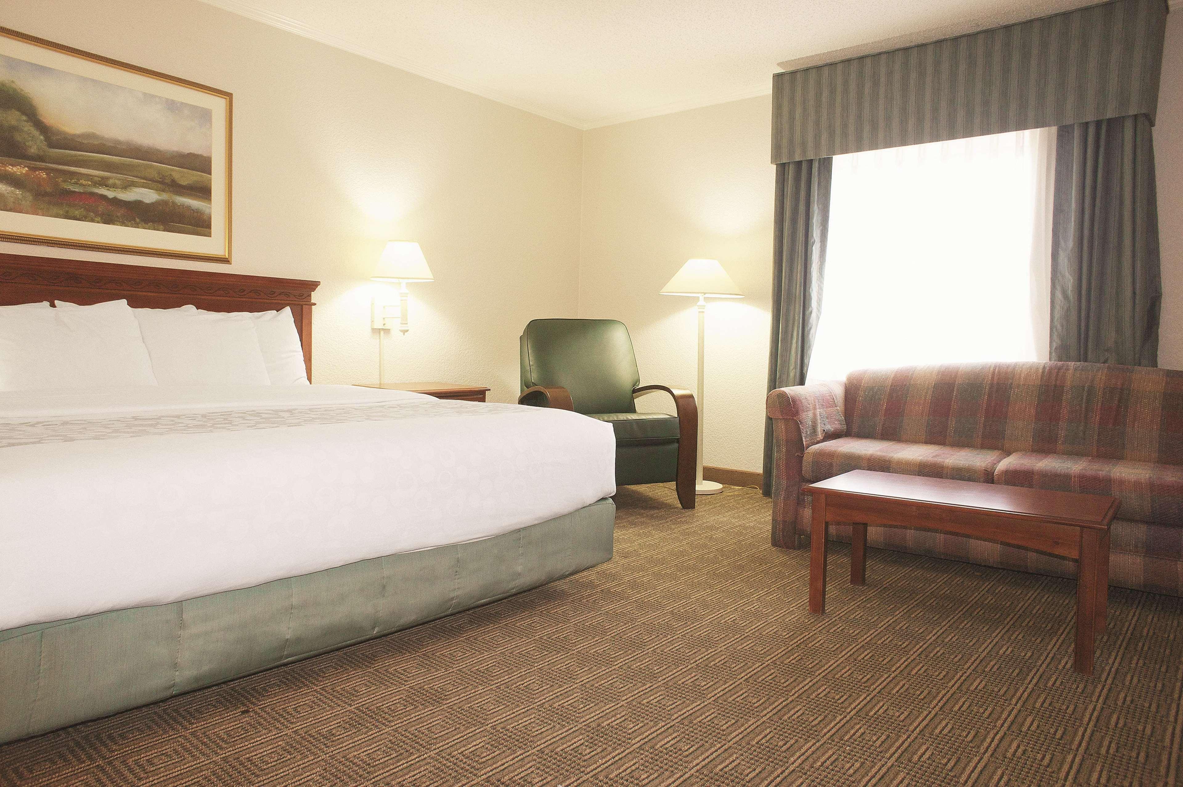 La Quinta Inn By Wyndham Detroit Canton Eksteriør bilde