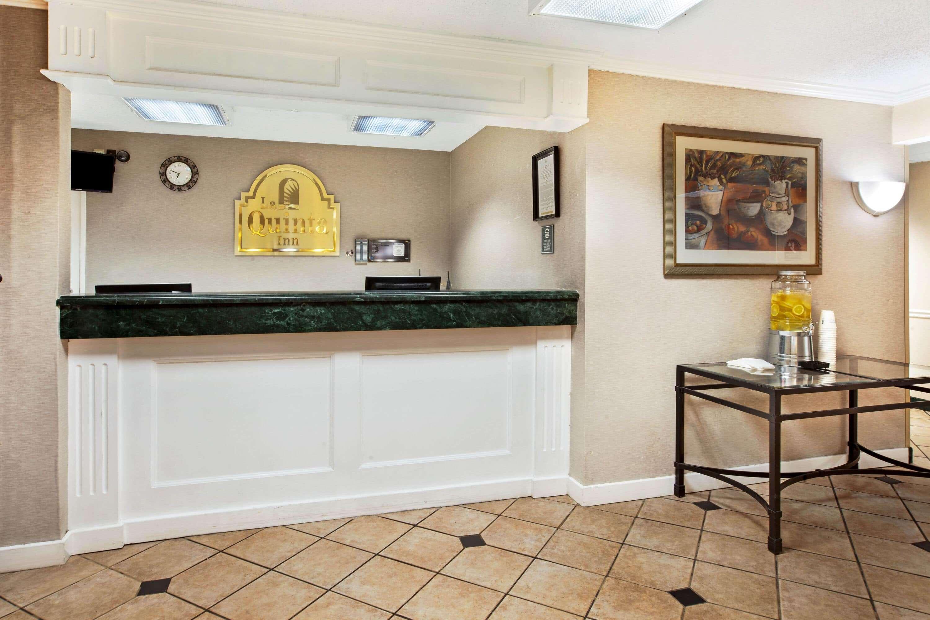 La Quinta Inn By Wyndham Detroit Canton Eksteriør bilde