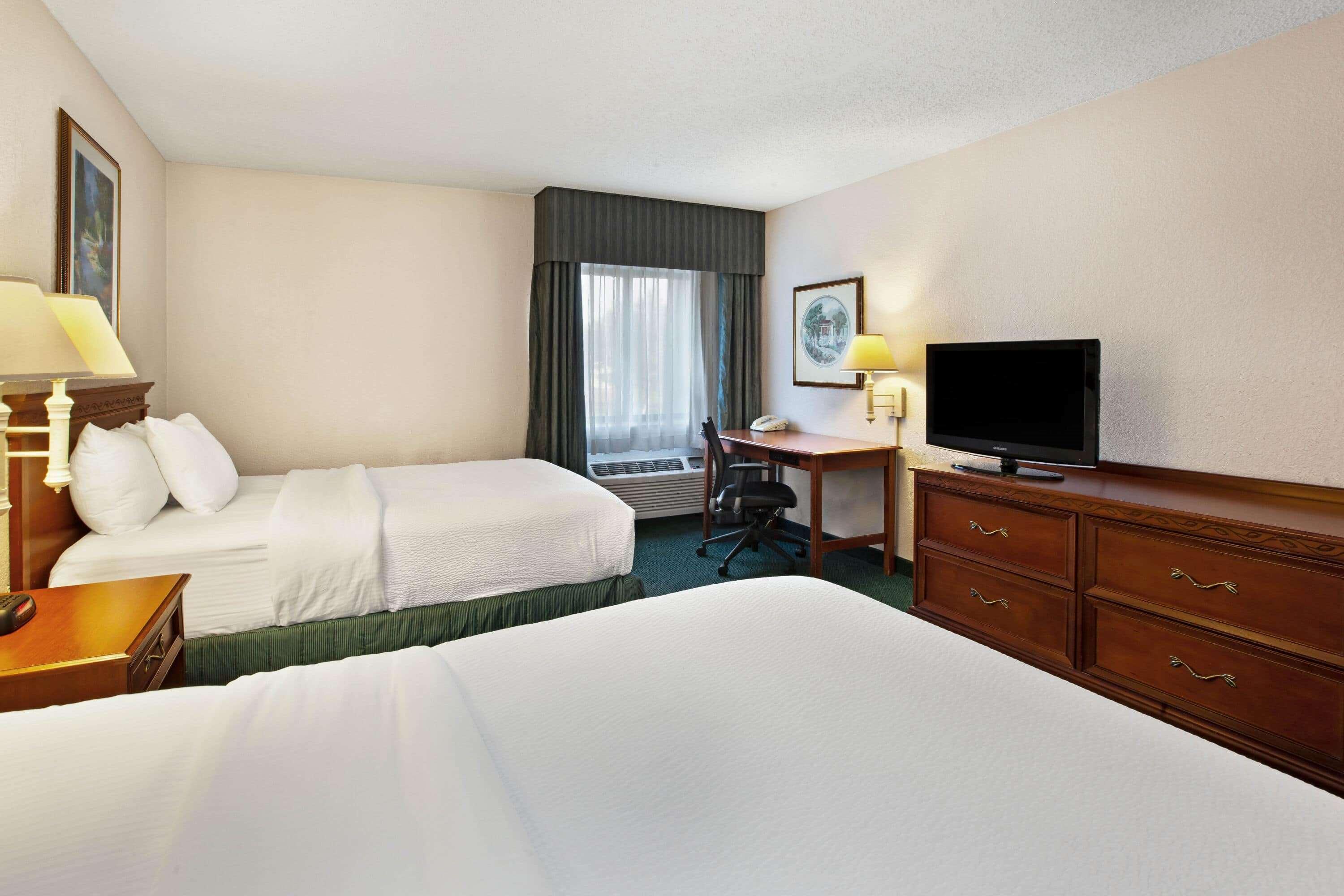 La Quinta Inn By Wyndham Detroit Canton Eksteriør bilde