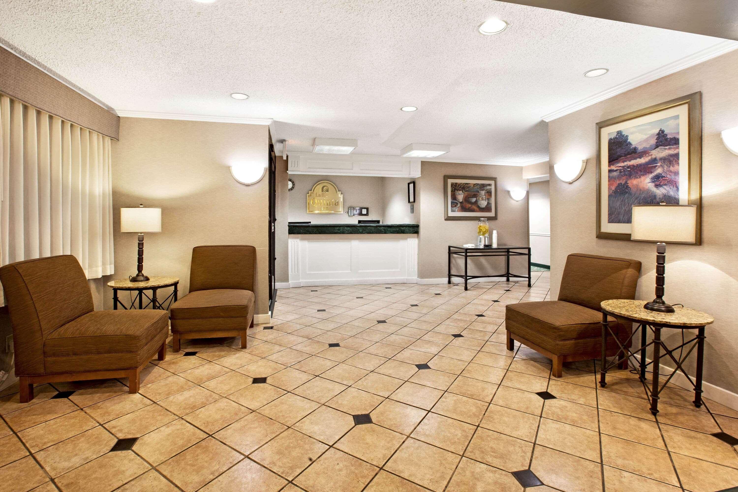 La Quinta Inn By Wyndham Detroit Canton Eksteriør bilde