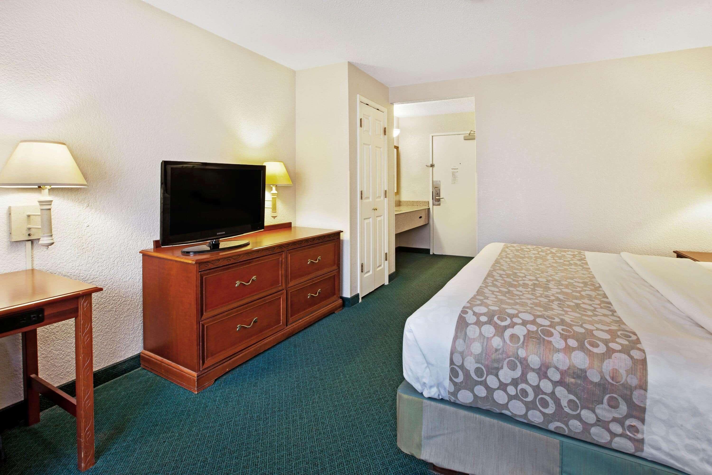 La Quinta Inn By Wyndham Detroit Canton Eksteriør bilde