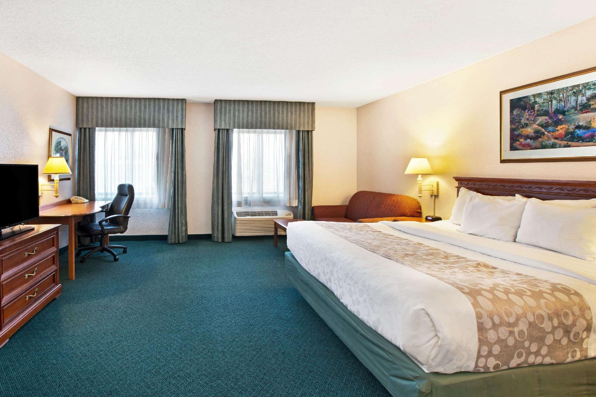 La Quinta Inn By Wyndham Detroit Canton Eksteriør bilde