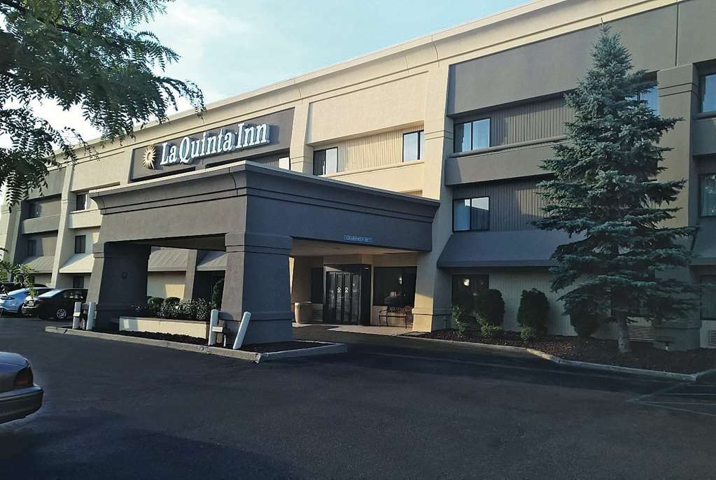 La Quinta Inn By Wyndham Detroit Canton Eksteriør bilde